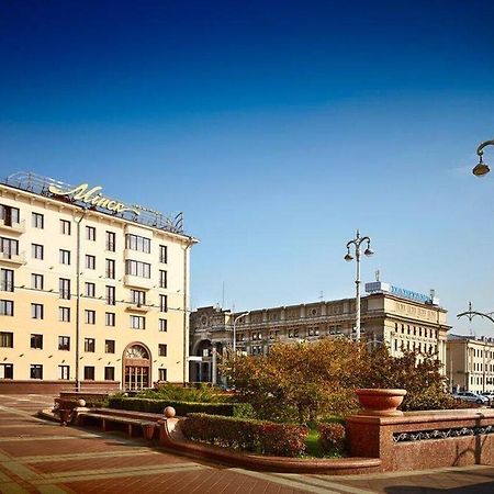 Minsk Hotel ภายนอก รูปภาพ